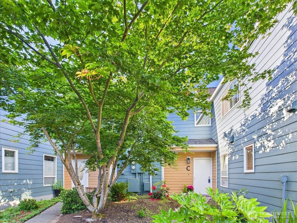 Photo of 8424 25th Avenue SW #C, Seattle, WA 98106 (MLS # 2385070)