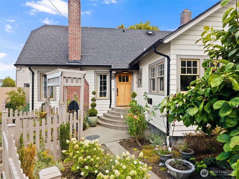 1410 Division Avenue