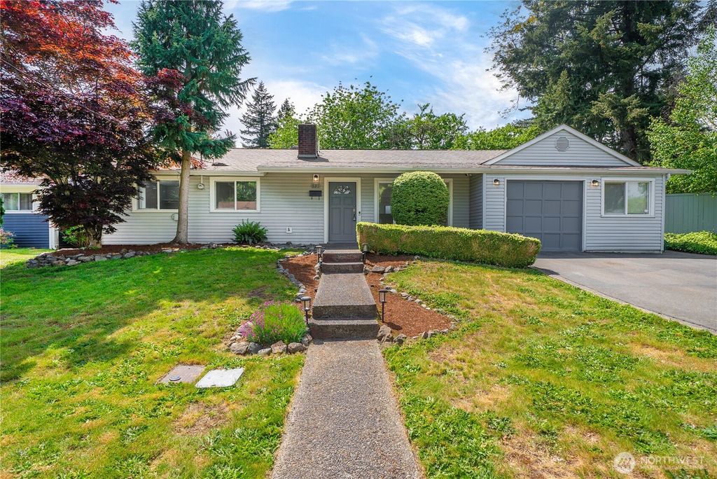 Photo of 691 Redmond Avenue NE, Renton, WA 98056 (MLS # 2522654)