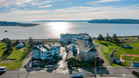 651 SE Bayshore B301 Oak Harbor WA 98277