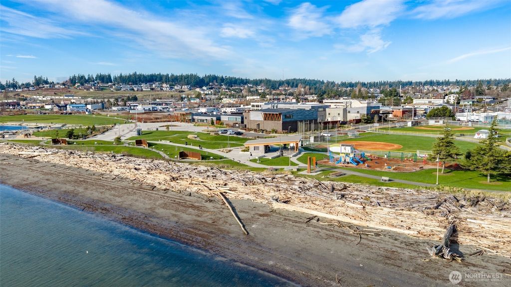 Photo of 651 SE Bayshore Dr #B301, Oak Harbor, WA 98277 (MLS # 2470470)