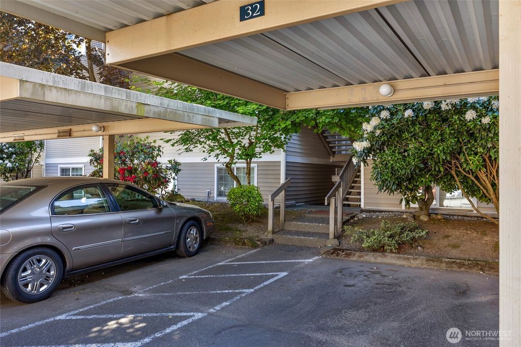 Photo of 1009 112th Street SE #B106, Everett, WA 98208 (MLS # 2381949)