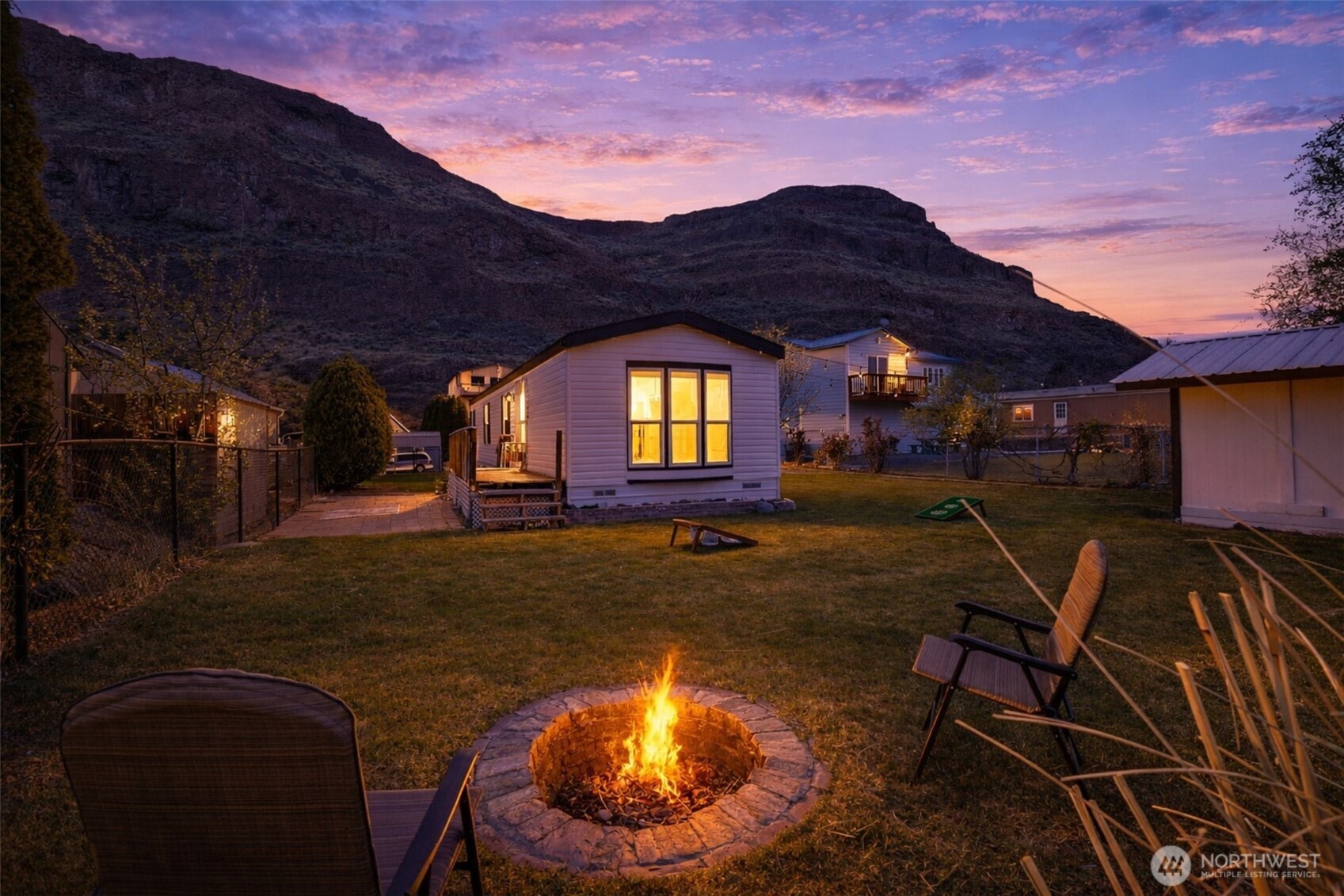 670 SW Section Avenue