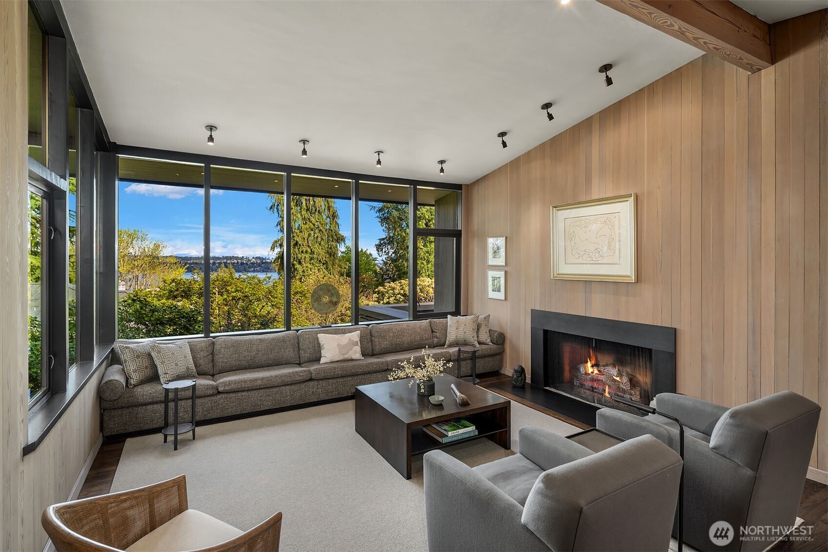 3717 E Prospect Street