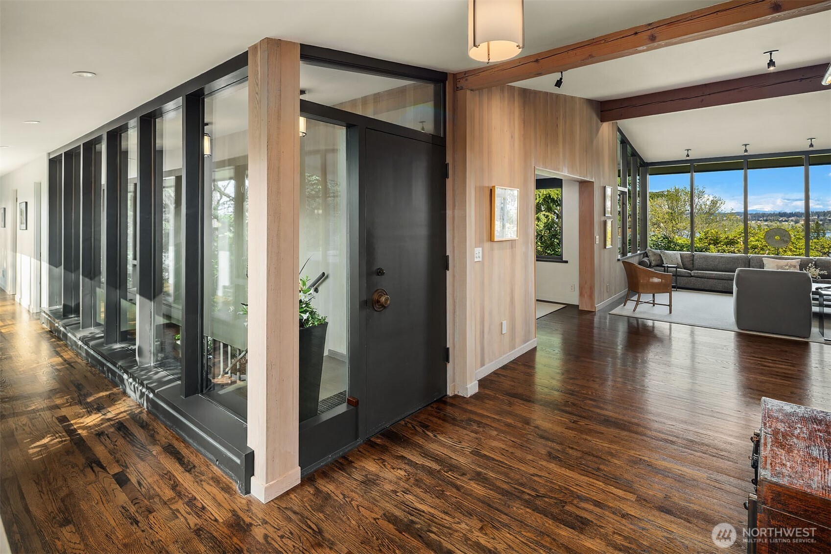 3717 E Prospect Street