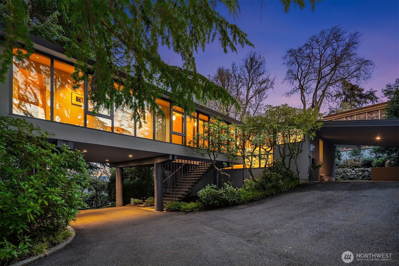 3717 E Prospect Street