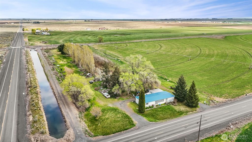 Photo of 8959 Rd E NW, Ephrata, WA 98823 (MLS # 2509198)