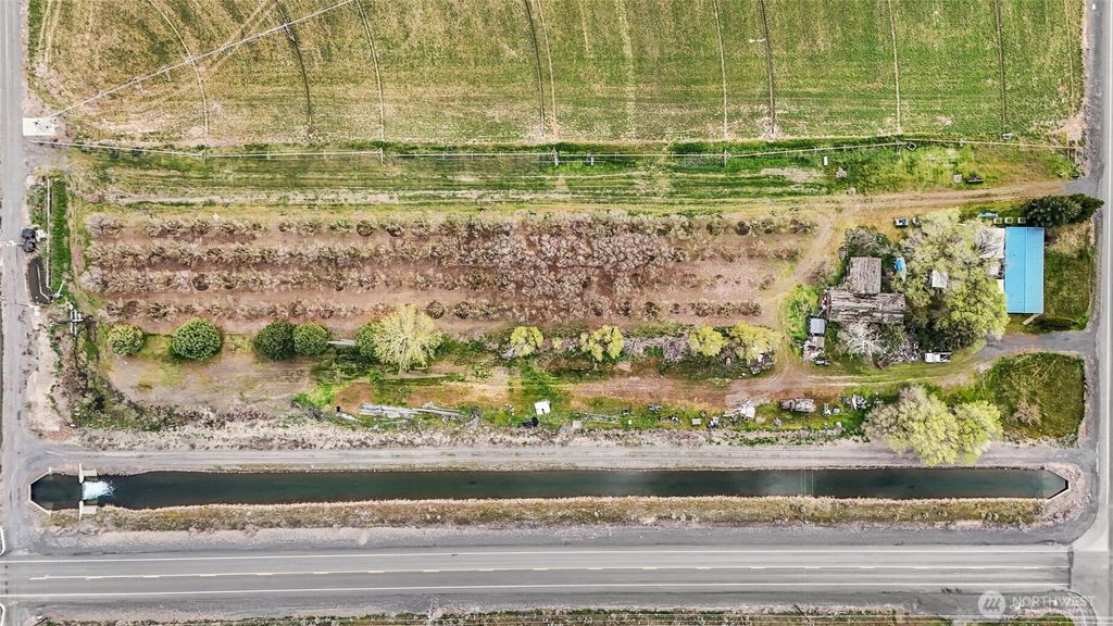 Photo of 8959 Rd E NW, Ephrata, WA 98823 (MLS # 2509198)