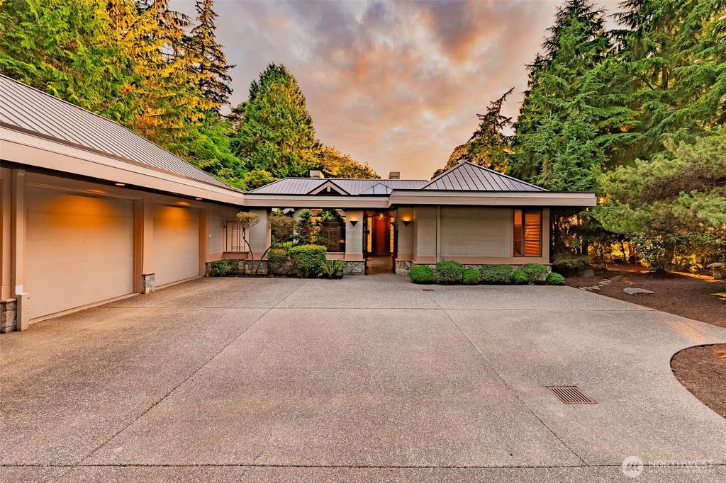 Photo of 8361 Semiahmoo Drive, Blaine, WA 98230 (MLS # 2564446)