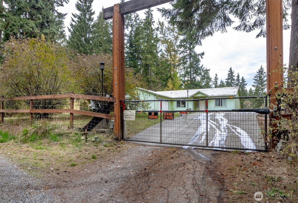 Photo of 7605 295th St, Roy, WA 98580 (MLS # 2444037)