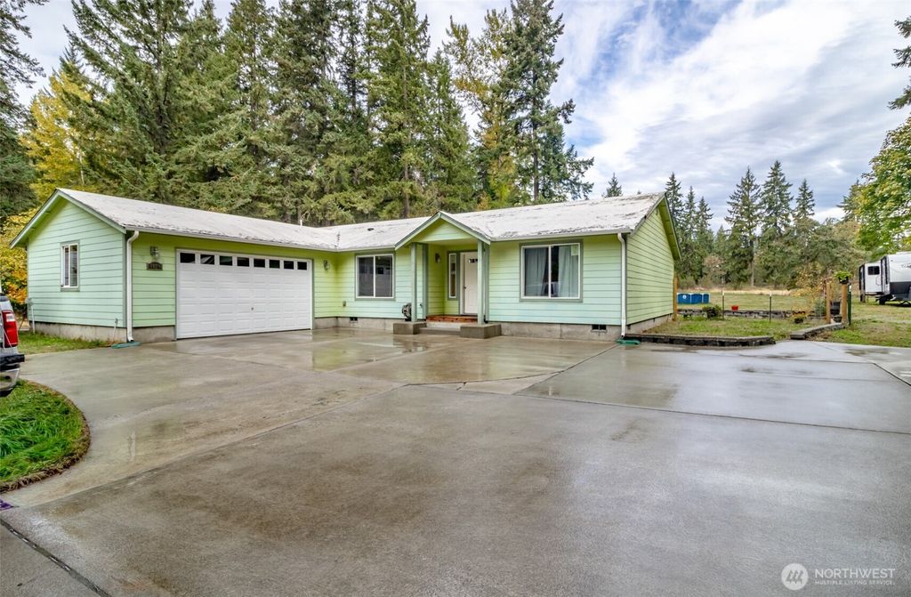 Photo of 7605 295th St, Roy, WA 98580 (MLS # 2444037)