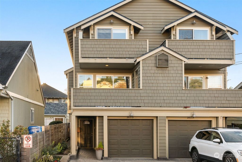 Photo of 2621 Marine Avenue SW #B, Seattle, WA 98116 (MLS # 2211725)