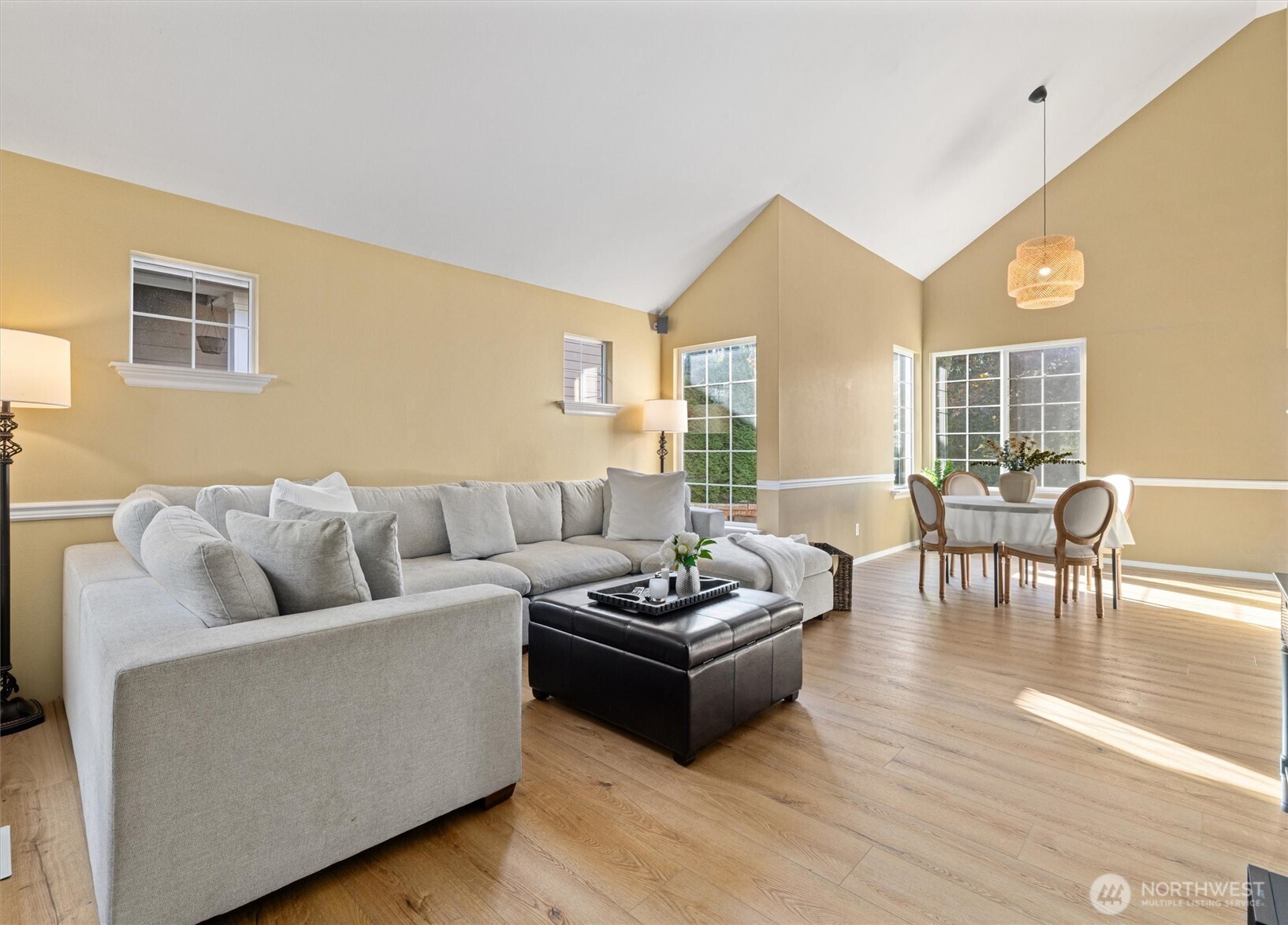 18290 Tahoma Street SE