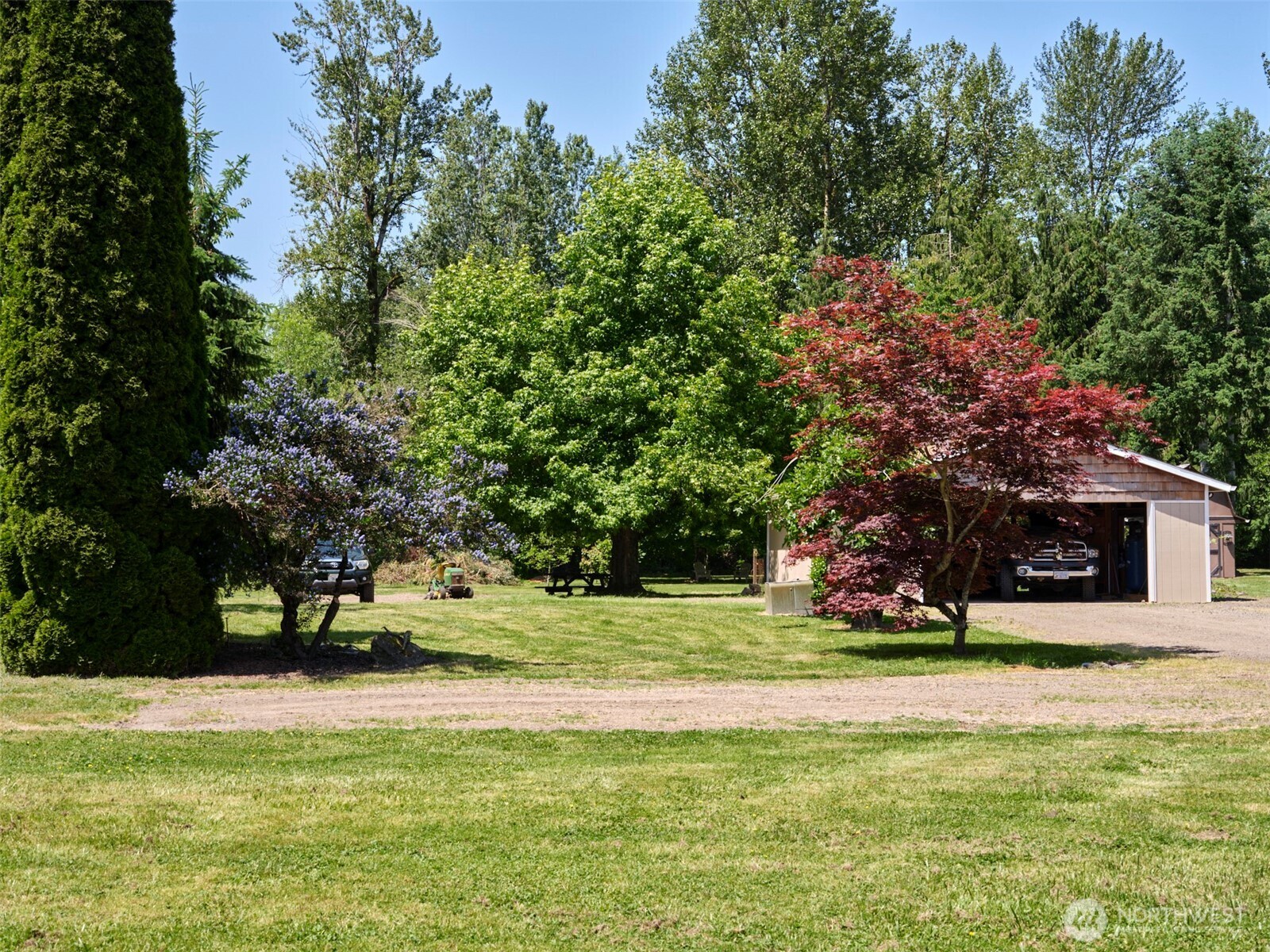 611 Robinson Road
