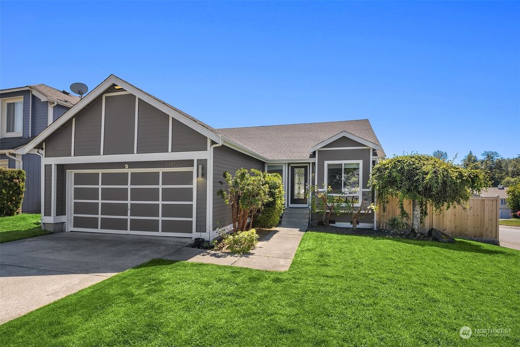 Photo of 27503 139th Court SE, Kent, WA 98042 (MLS # 2255219)