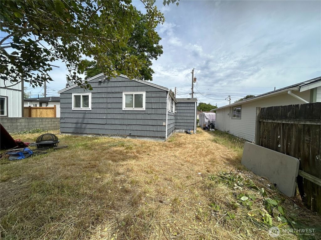Photo of 9225 38th Avenue S, Seattle, WA 98118 (MLS # 2428677)