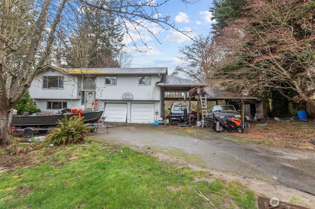 Photo of 505 49th Street SW, Everett, WA 98203 (MLS # 2491359)