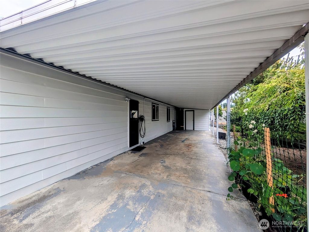 Photo of 201 Union Avenue SE #197, Renton, WA 98059 (MLS # 2410607)