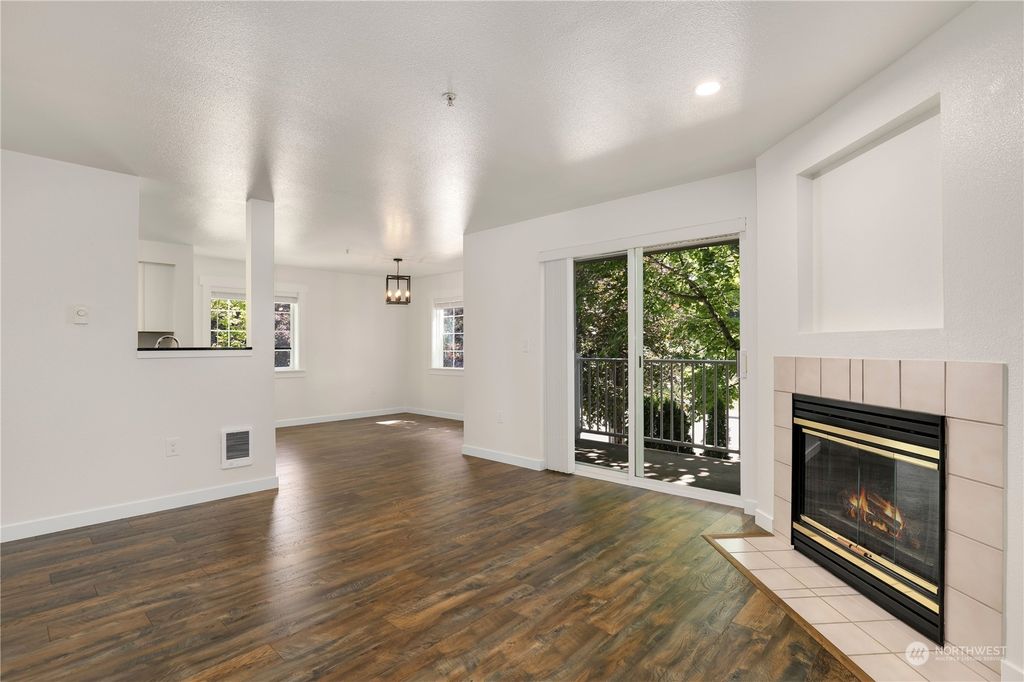 Photo of 13306 SE 272nd Street #I-201, Kent, WA 98042 (MLS # 2151074)