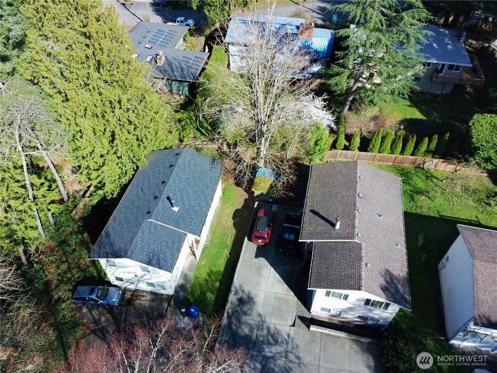 Photo of 10606 Roosevelt Way NE, Seattle, WA 98125 (MLS # 2563689)