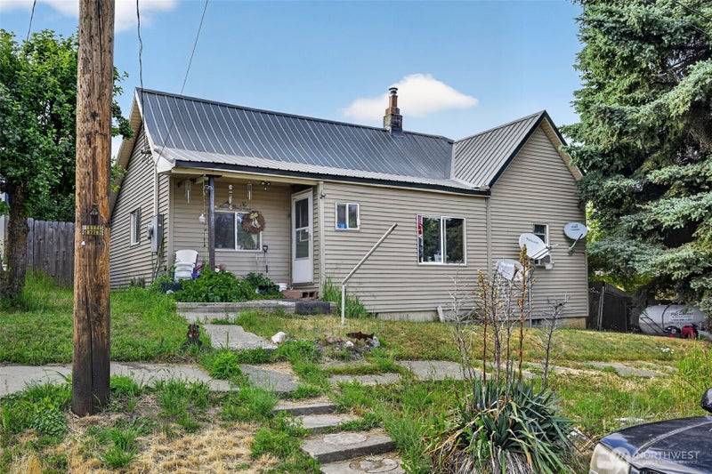 207 W Montana Avenue