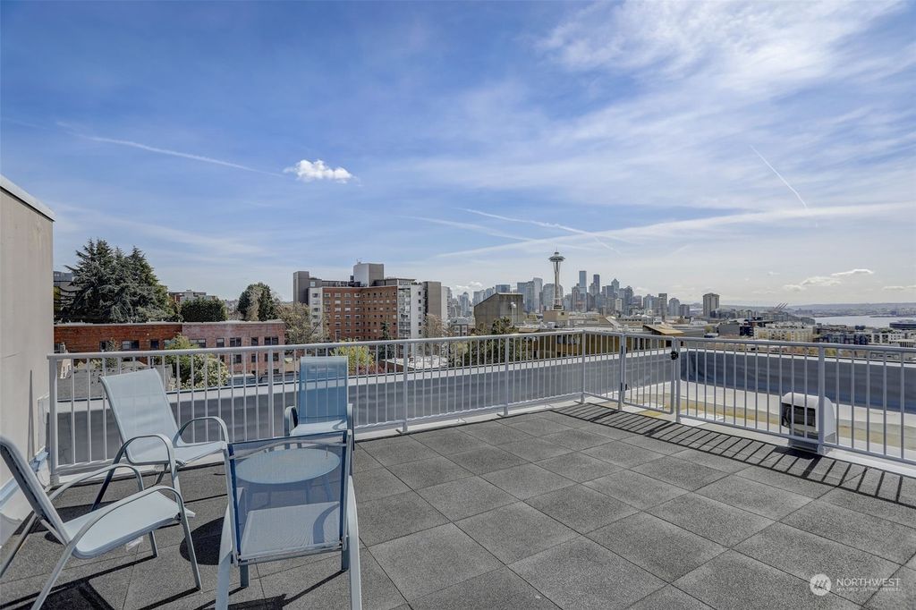 Photo of 919 2nd Avenue W #203, Seattle, WA 98119 (MLS # 2221579)