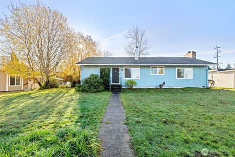 Photo of 206 E Vashon Avenue, Port Angeles, WA 98362 (MLS # 2458180)