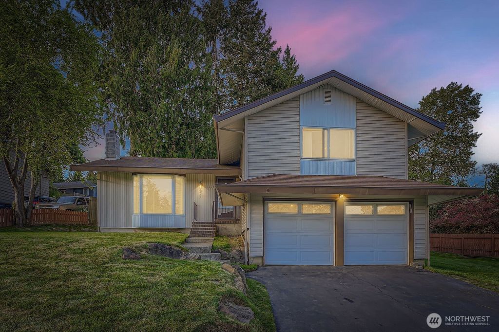 Photo of 23238 21st Avenue S, Des Moines, WA 98198 (MLS # 2415939)