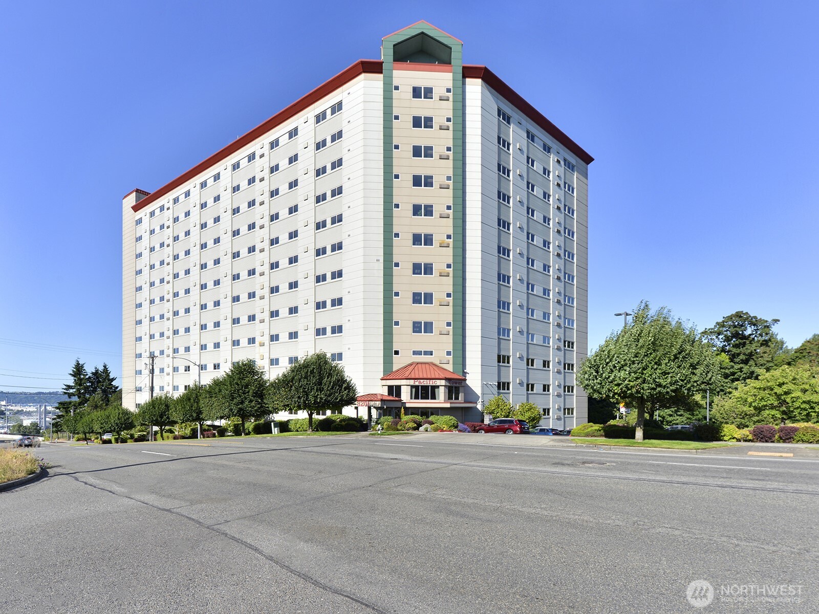 3201 Pacific Avenue 307