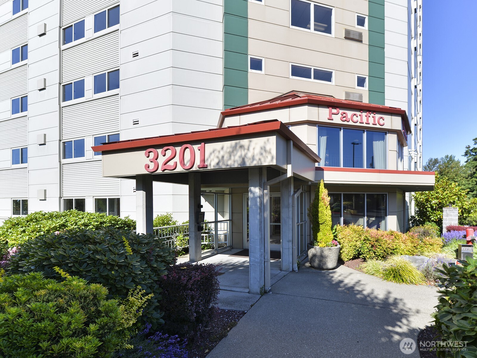 3201 Pacific Avenue 307