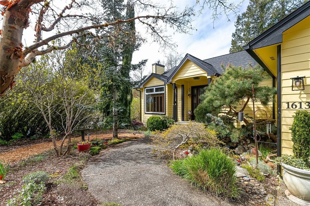 Photo of 1613 Brookview Court, Bellingham, WA 98229 (MLS # 2508811)
