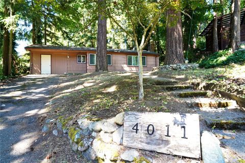 Photo of 4011 147th Place SE, Bellevue, WA 98006 (MLS # 2404537) Photo of 4011 147th Place SE, Bellevue, WA 98006 (MLS # 2404537)