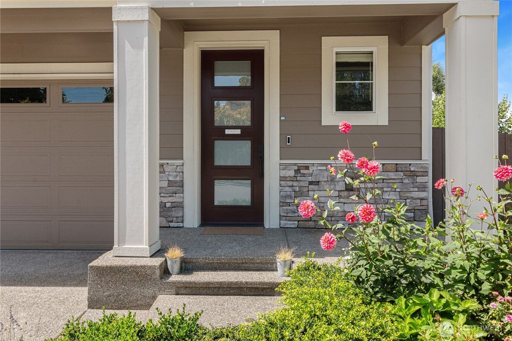 Photo of 20821 98th Place S, Kent, WA 98031 (MLS # 2423657)