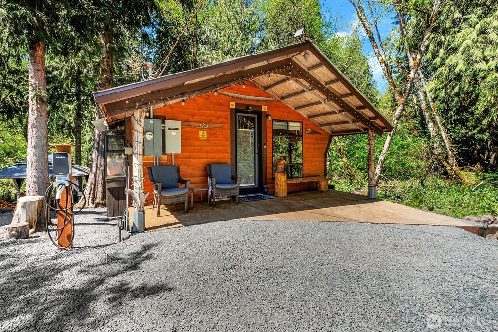Photo of 126 Osborn Rd RD, Ashford, WA 98304 (MLS # 2516543)
