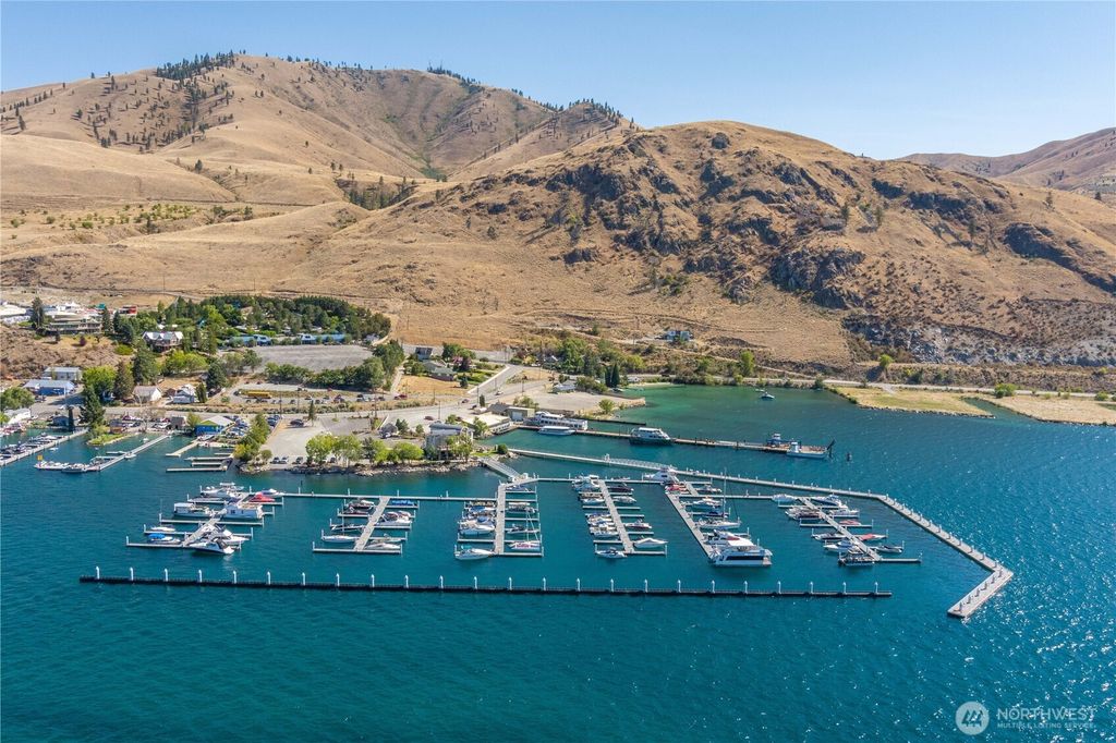 Photo of 1350 W Woodin Avenue #CDE2, Chelan, WA 98816 (MLS # 2459013)