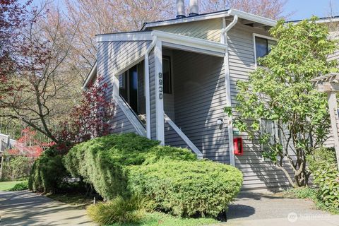 9930 NE 144th Lane #202, Kirkland, WA 98034 - MLS#: 2364509