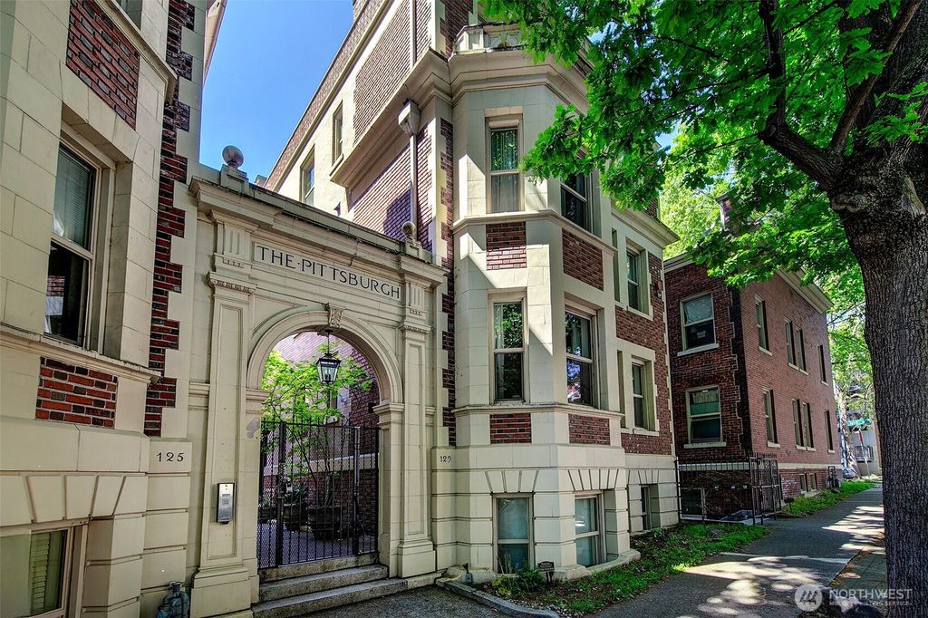 Photo of 125 Warren Avenue N #J, Seattle, WA 98109 (MLS # 2523619)