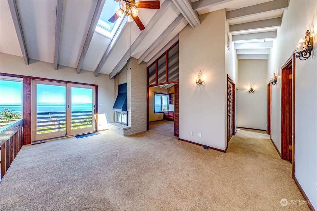 listing image 9360819449233296207