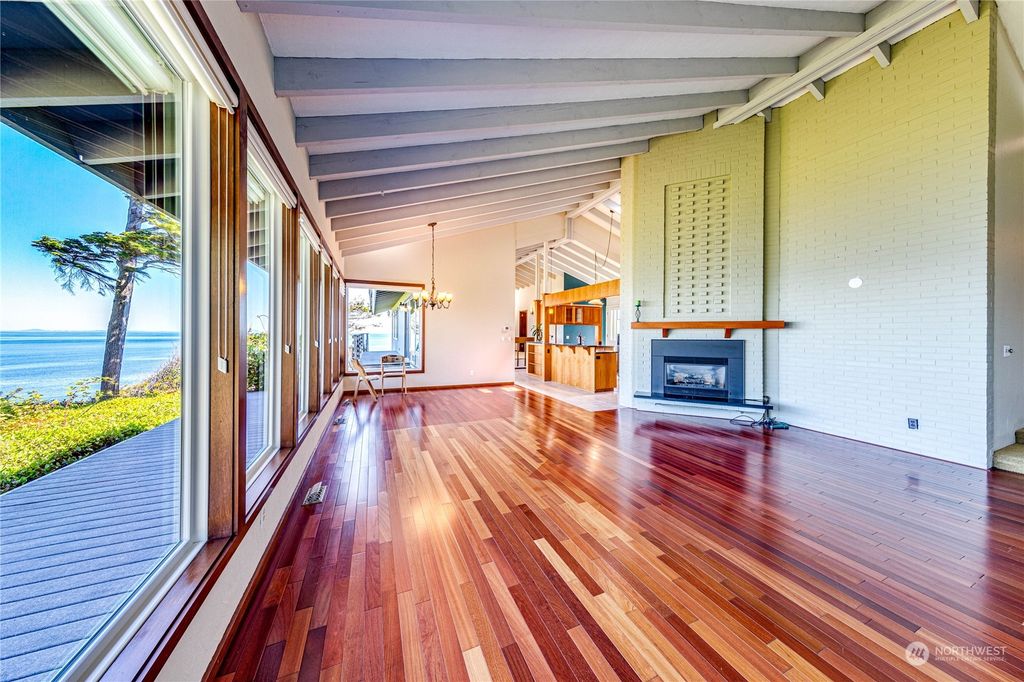 listing image 9364077689724198630