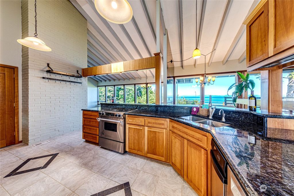 listing image 9366458835754833740