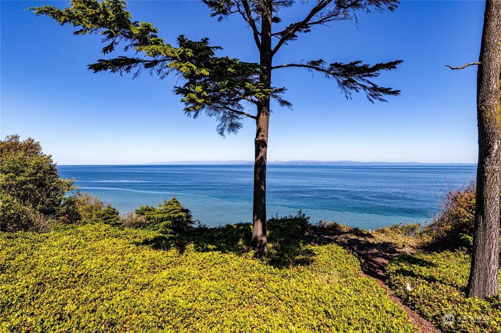listing image 9368030112834313866