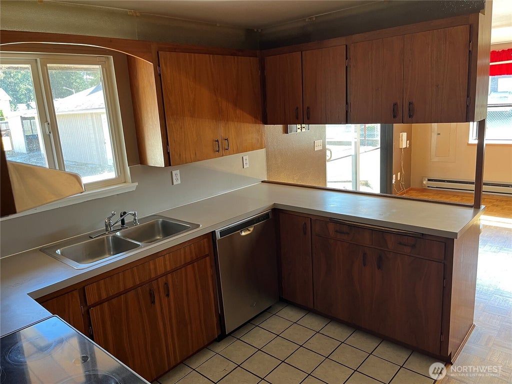 Photo of 1605 126th Street SE, Everett, WA 98208 (MLS # 2554513)