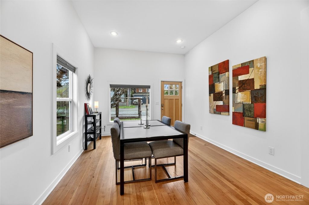 Photo of 3528 SW 98th Street, Seattle, WA 98126 (MLS # 2512522)