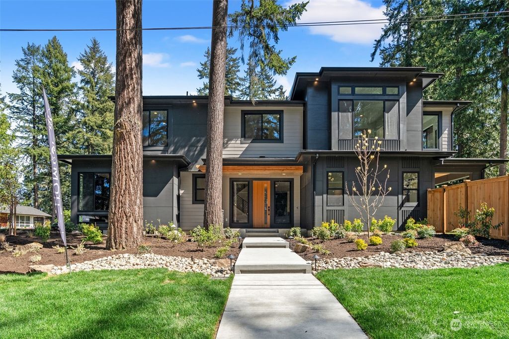 Photo of 15303 SE 18th Street, Bellevue, WA 98007 (MLS # 2224618)