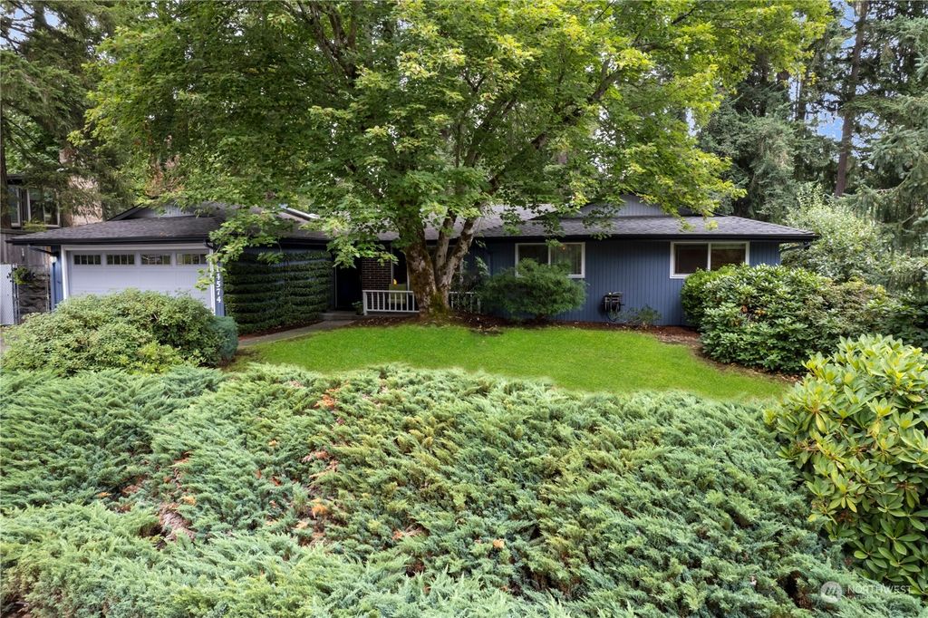 Photo of 14574 167th PL SE Pl, Renton, WA 98059 (MLS # 2170144)