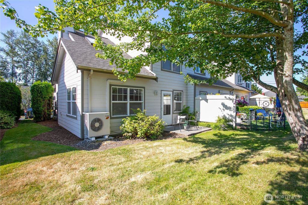 Photo of 1701 Valhalla Lane #D, Bellingham, WA 98226 (MLS # 2554334)