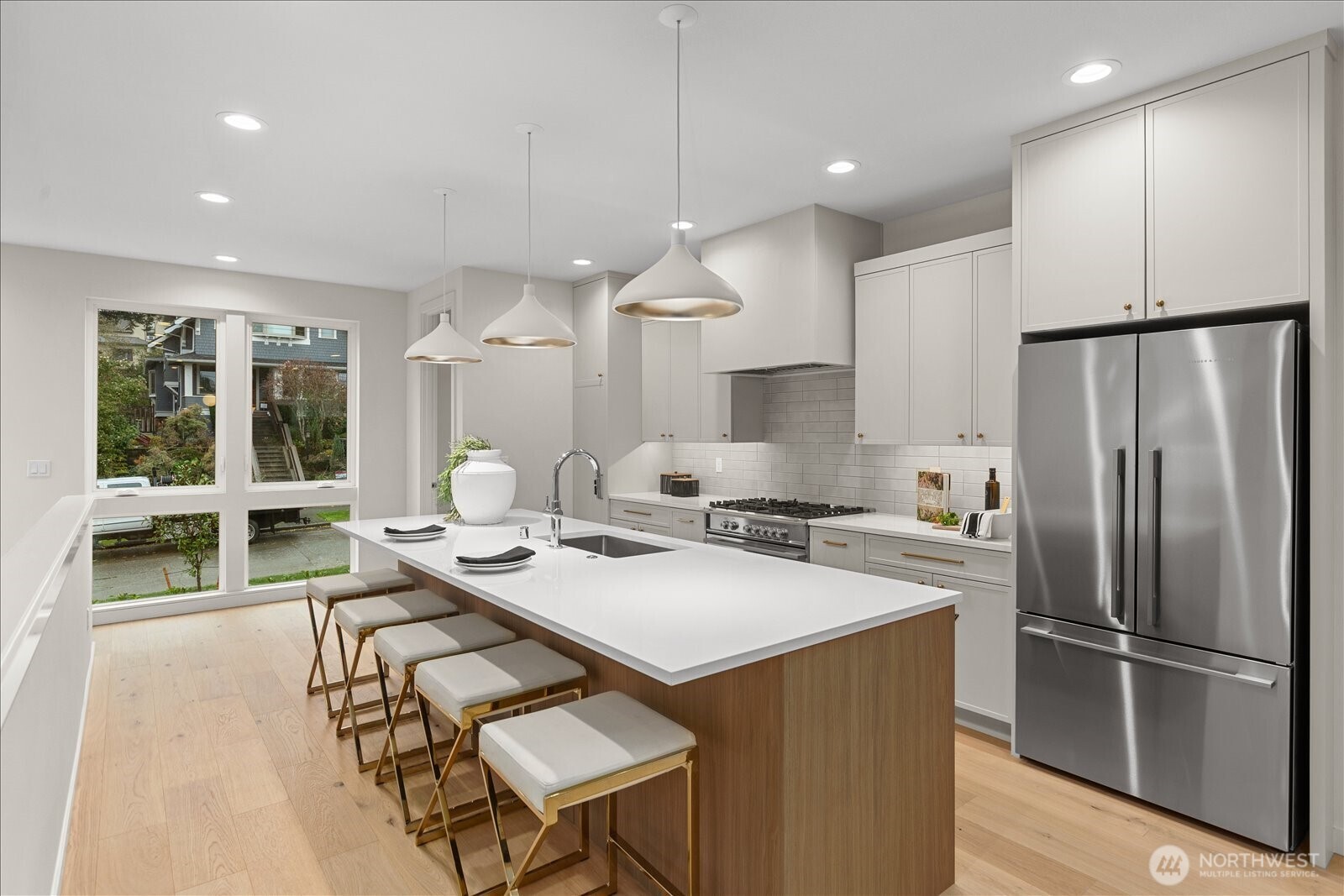 4222 Meridian Avenue