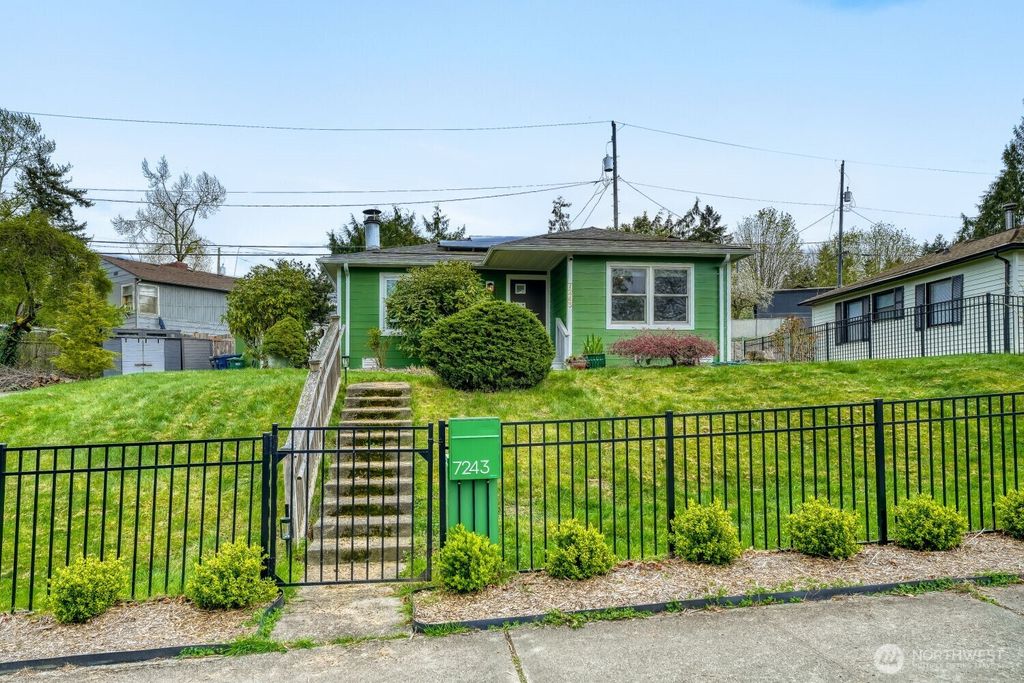 Photo of 7243 S 125th Street, Seattle, WA 98178 (MLS # 2504173)