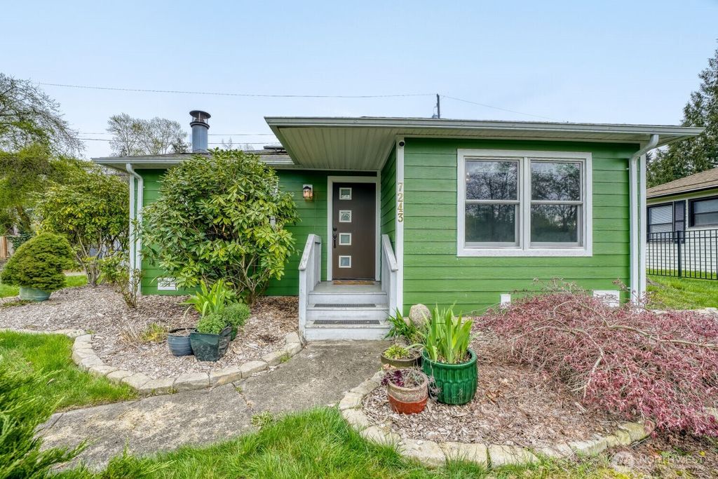 Photo of 7243 S 125th Street, Seattle, WA 98178 (MLS # 2504173)
