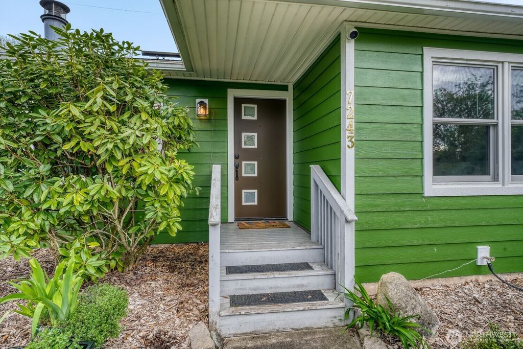 Photo of 7243 S 125th Street, Seattle, WA 98178 (MLS # 2504173)